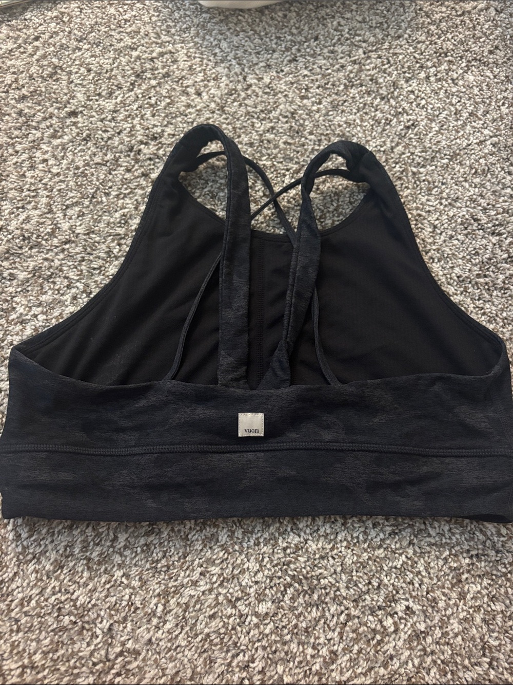 Vuori sports bra